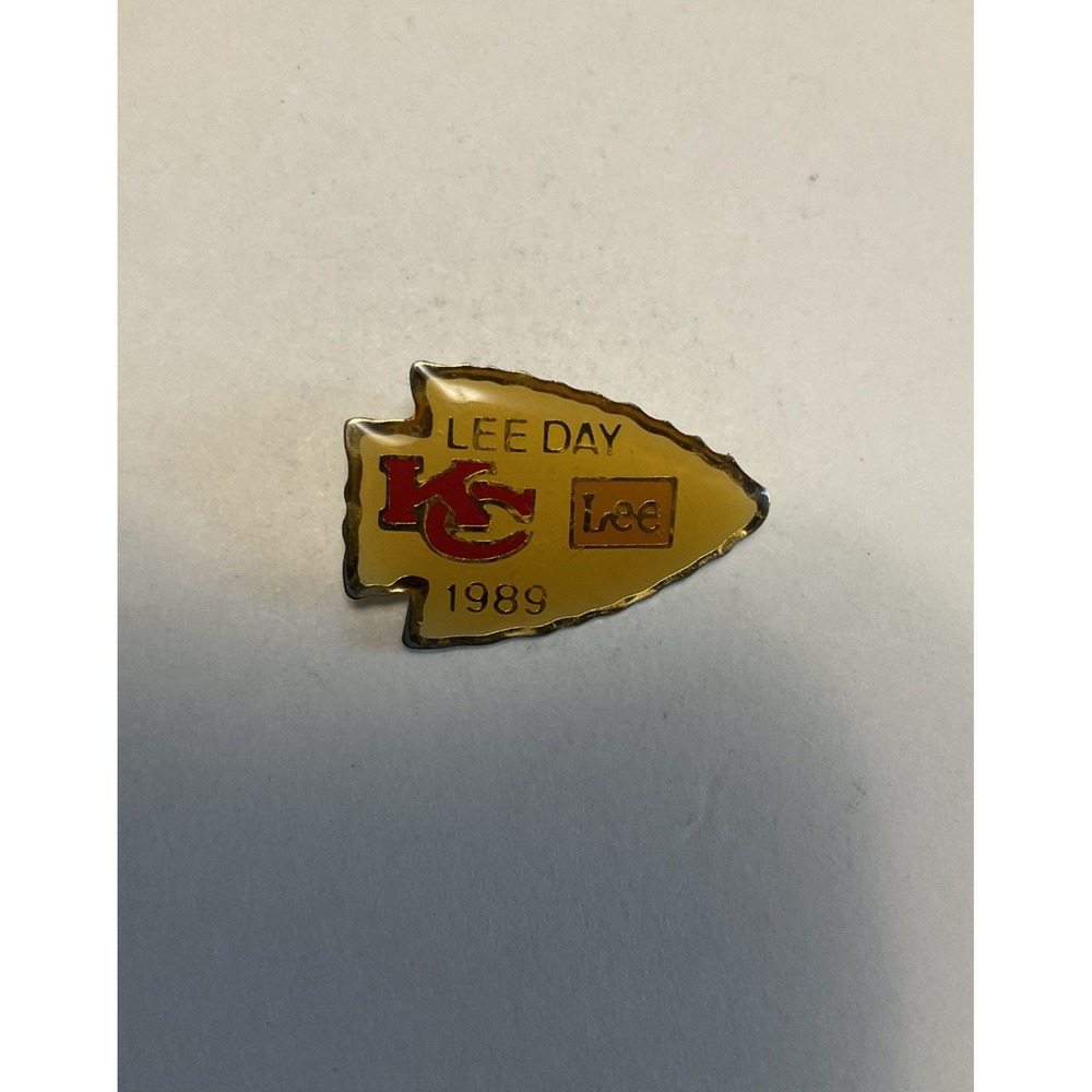 Vintage 1989 Kansas City Chiefs Lee Day Arrowhead Lapel Pin Lee Jeans NFL